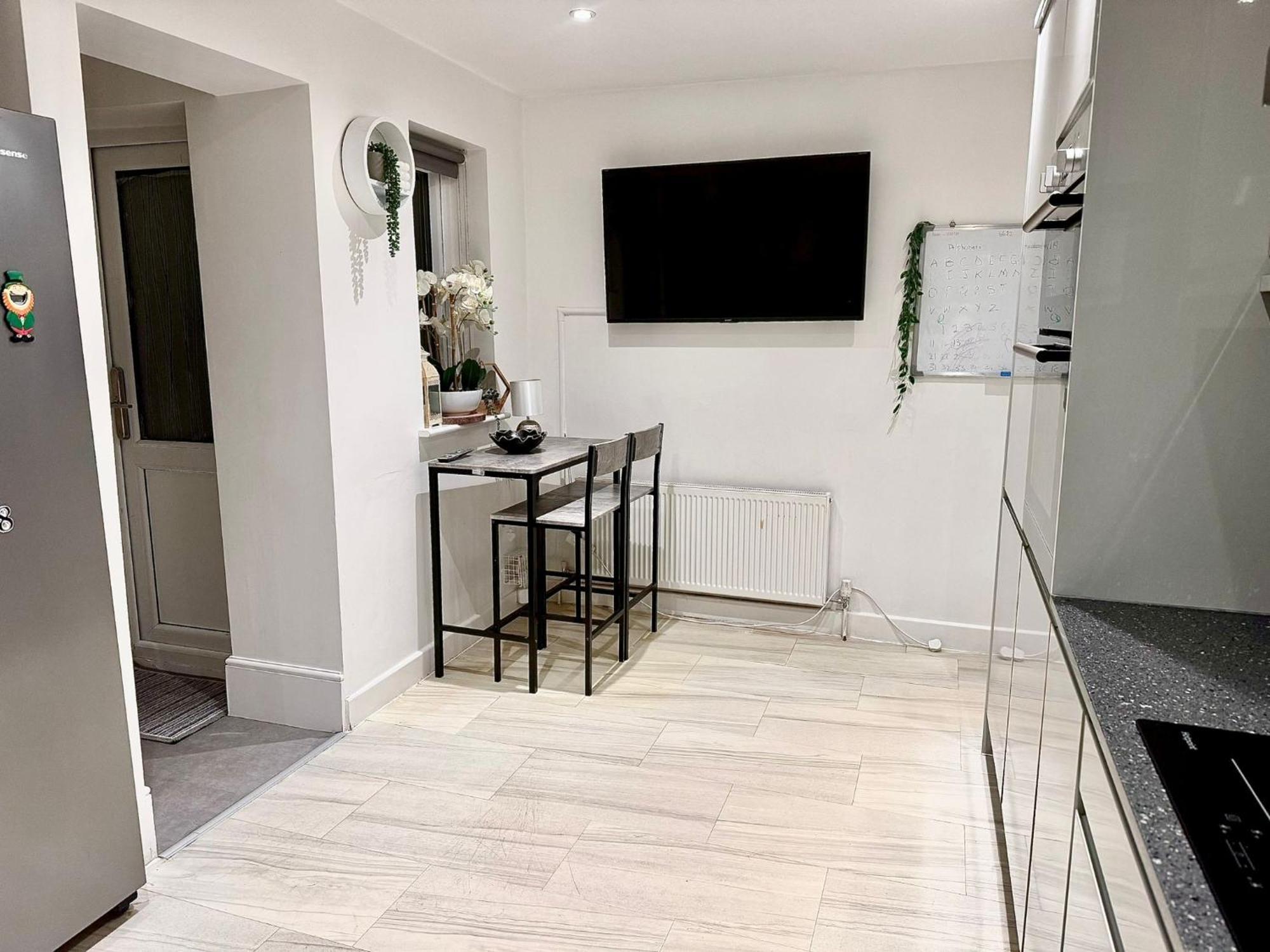Deluxe Spacious King Size Room Hornchurch Extérieur photo